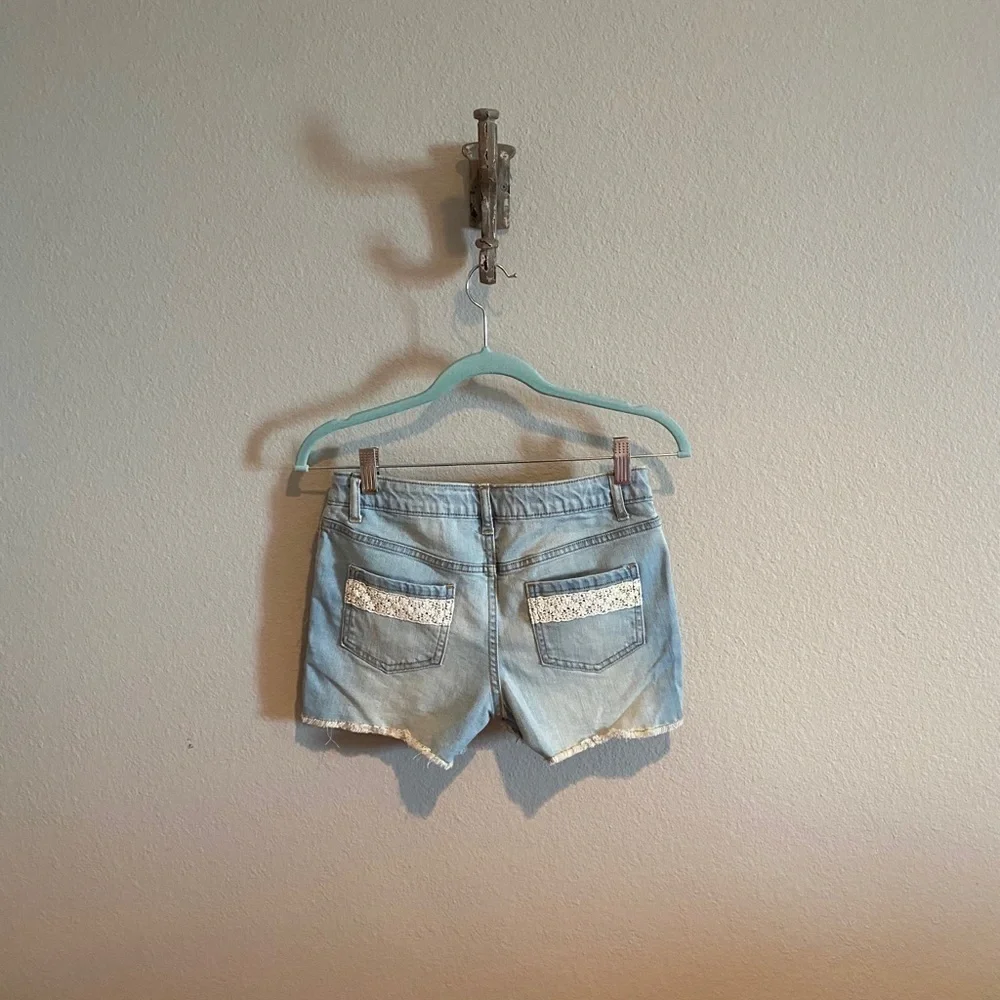 Cat & Jack Lace Trim Light Denim Stretch Shorts​​​​​​​​​